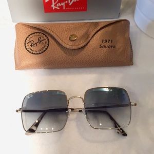 Ray-Ban 1971 Square
